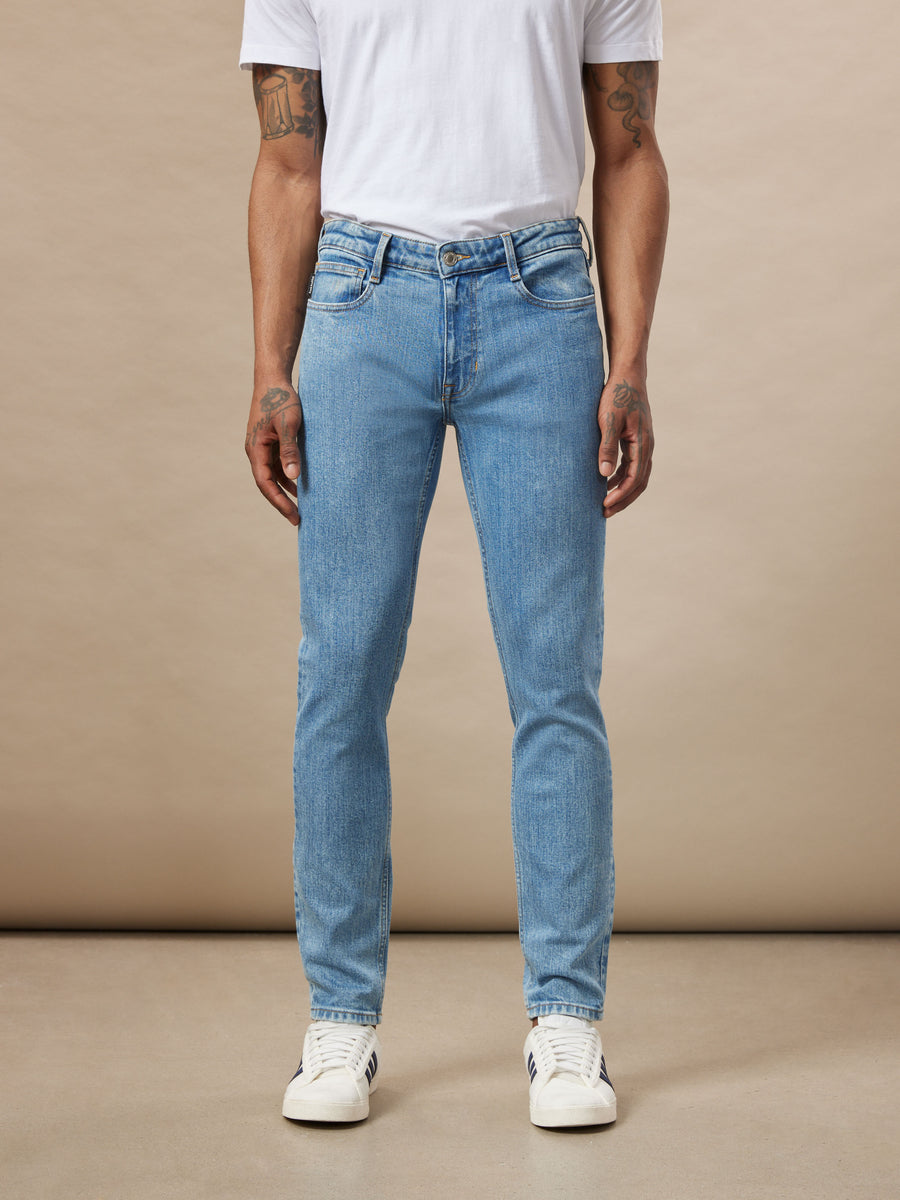 The Hugo Skinny Jean in Medium Blue – Frank And Oak USA
