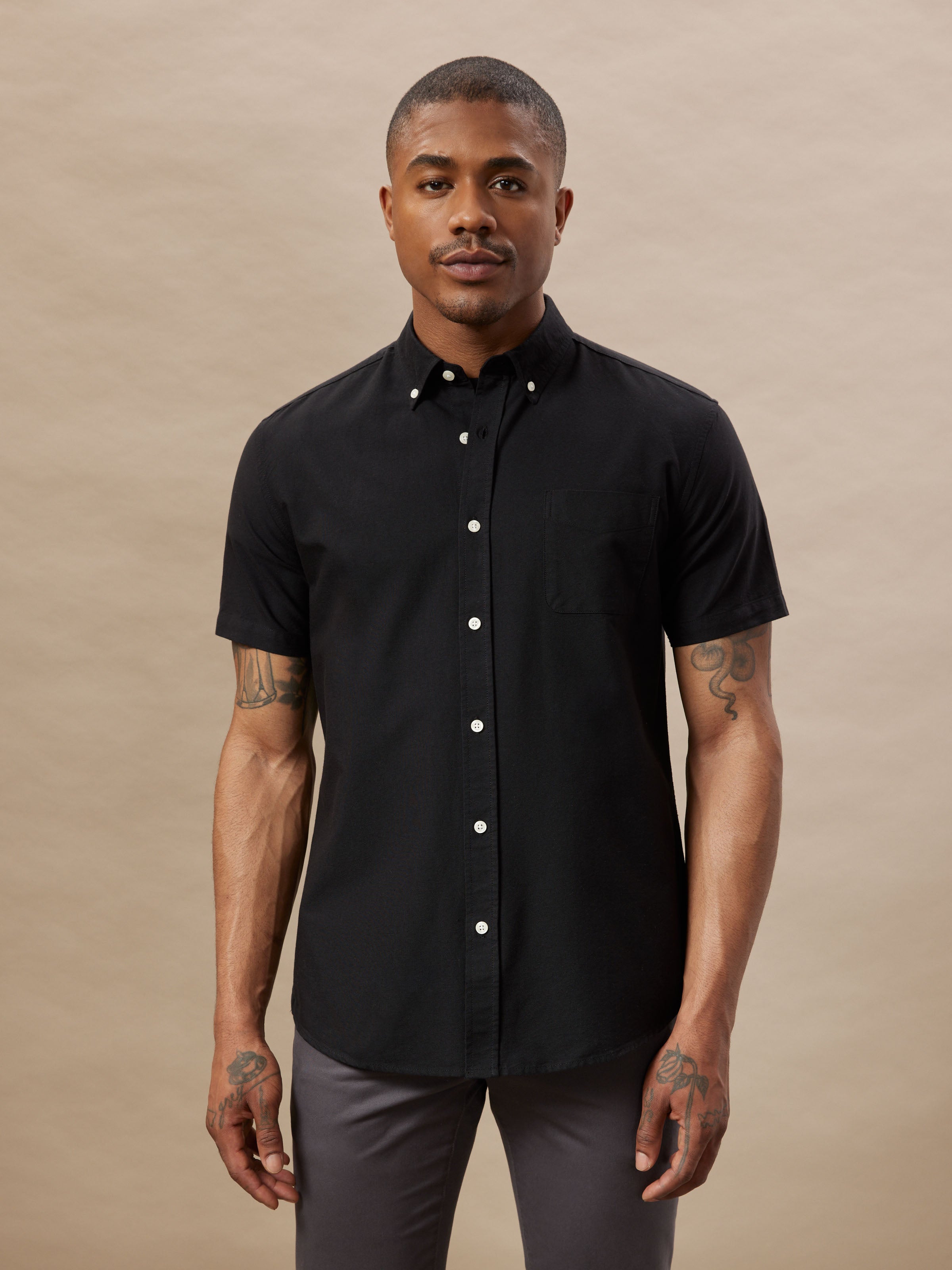 Frank and Oak The Jasper Short Sleeve Oxford Shirt in Black