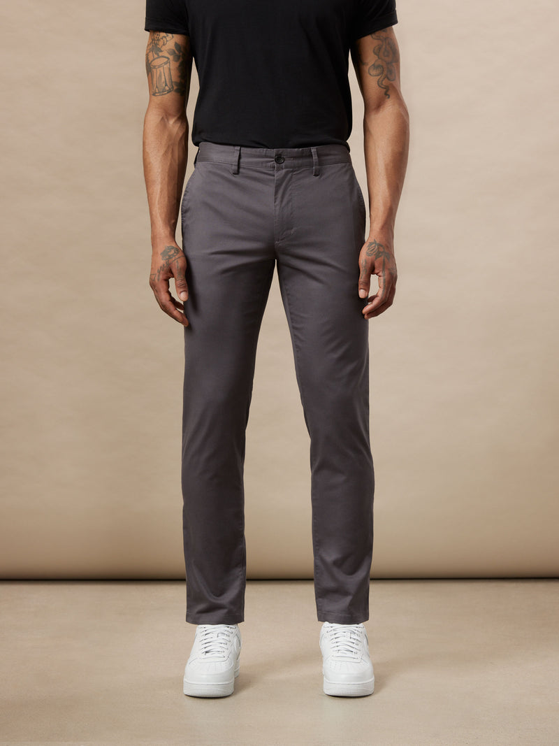 The Brunswick Slim Chino Pant in Iron Grey – Frank And Oak USA