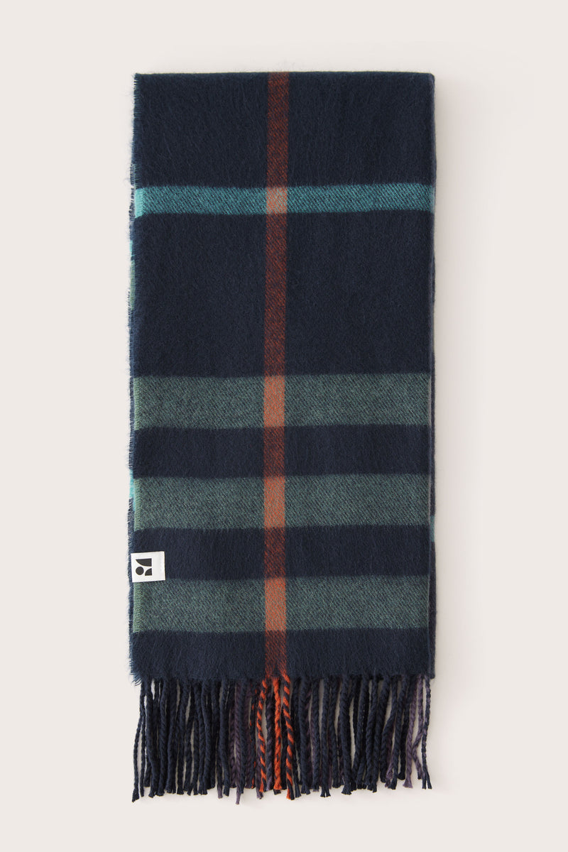 The Plaid Frank – USA Oak And Scarf Deep in Blue