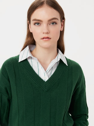 The Merino Wool Blend Sweater in Dark Green