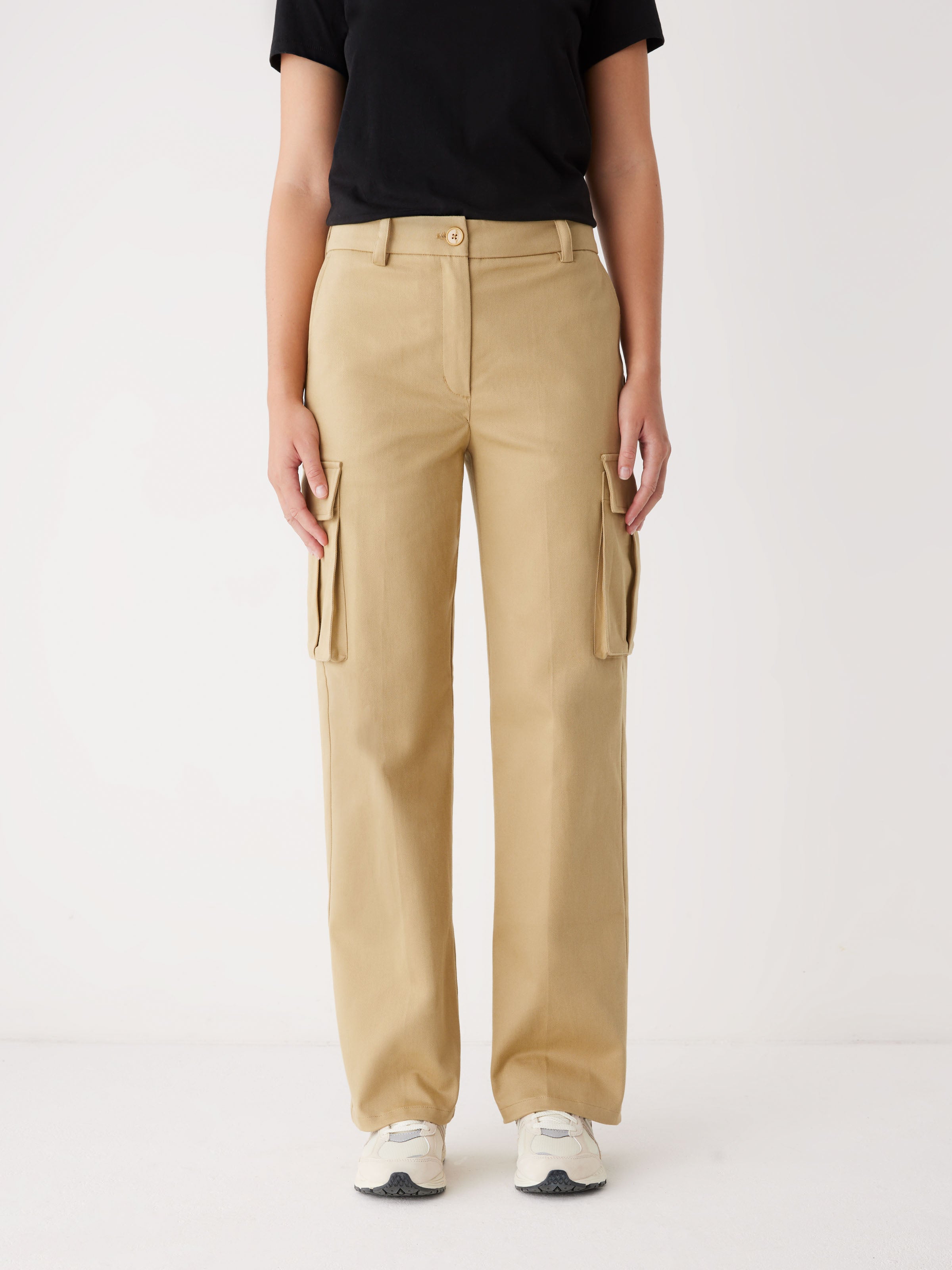 The Annie Straight Corduroy Pant in Amber Brown