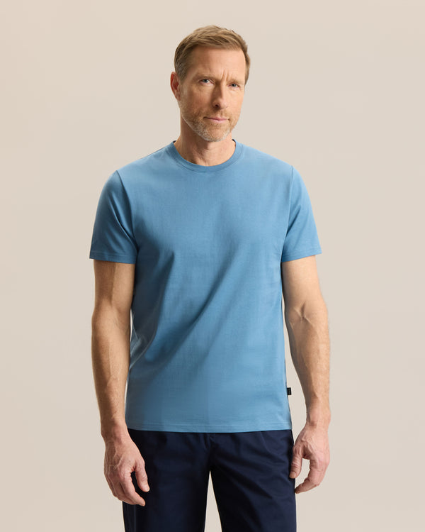 ESSENTIAL SLIM TEE